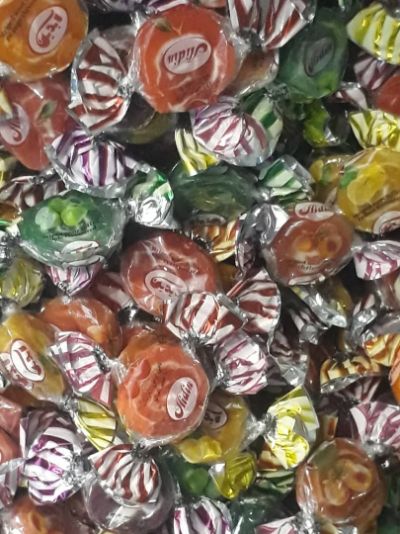 شکلات لواشکی آیدین