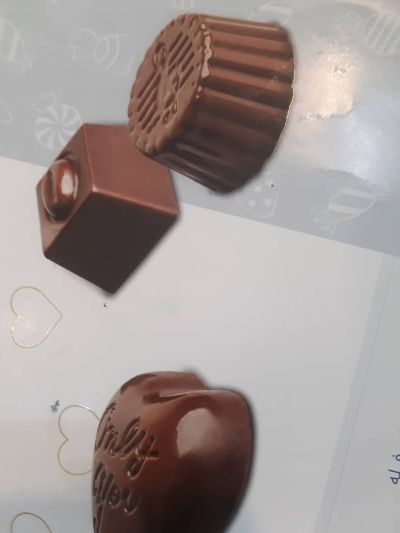 خرید و قیمت شکلات کاکائو عروسکی|شکلات-ابراهیم‌نژاد