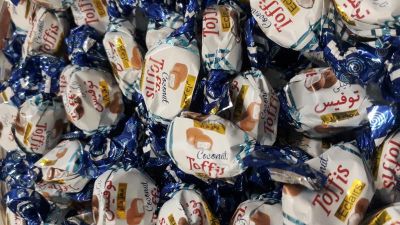 شکلات تافی نارگیلی آیدین