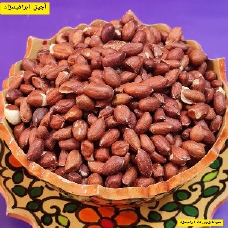 مغز بادام زمینی خام