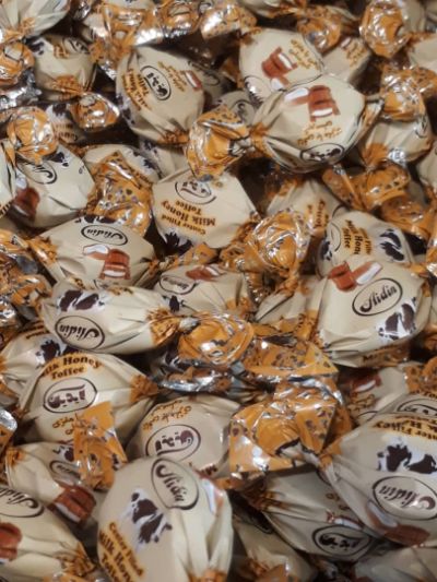 شکلات تافی شیرعسل آیدین